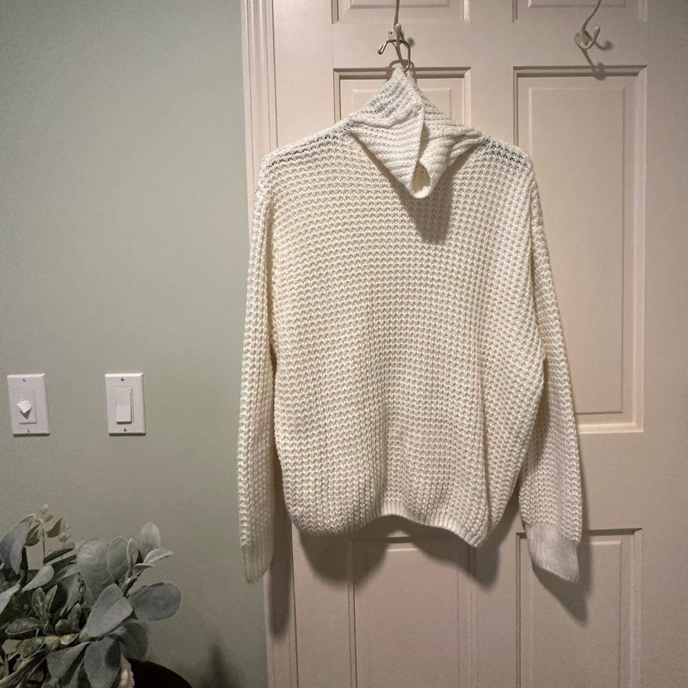 Off white cowl neck chunky sweater